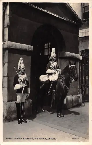 BR79944 Horse Guards Sentries Whitehall London Echtfoto Militär Militaria UK