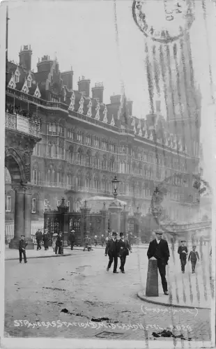 BR62605 Bahnhof Pangras London Midland Hotel Echtfoto UK