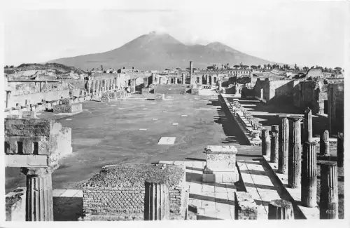 Lot 80 Pompeji und Vesuv Napoli Neapel Italien Echtfoto