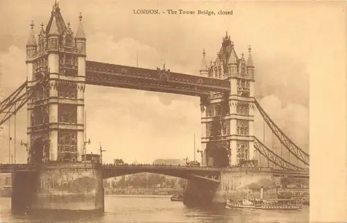 BR65020 the tower bridge closed ship bateaux london uk