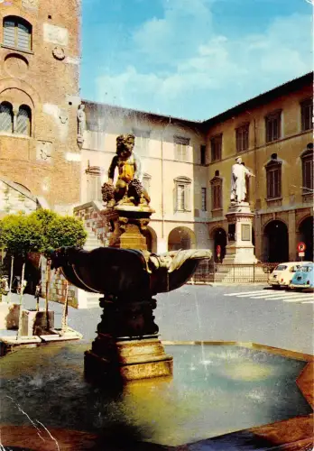 B84314 prato fontana del bacchino tacca e monumento a f datini italy