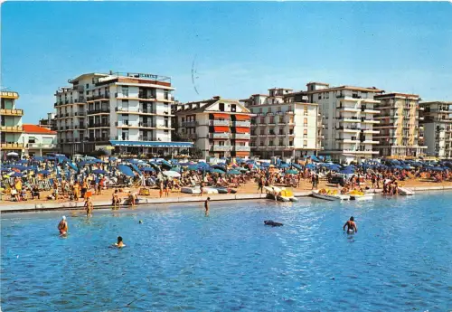 BG17552 lido di jesolo spiaggia ed alberghi dal mare italy