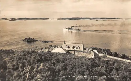 uk51356 scillionian leave scilly real photo uk ship