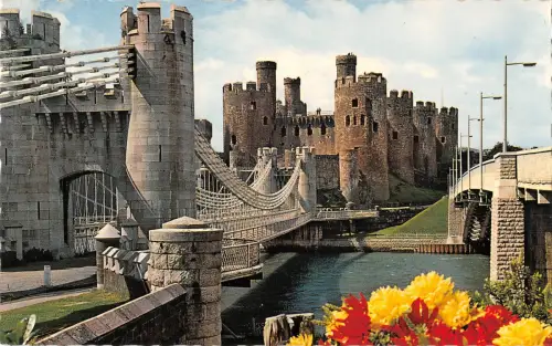 uk38847 conway castle and bridge wales uk lot 19 uk