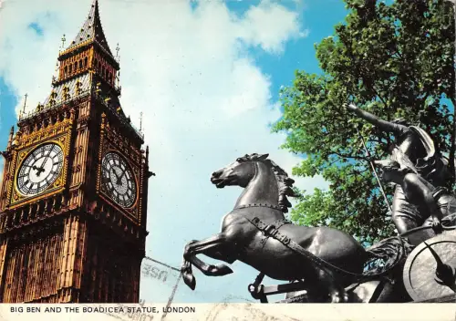 BR91993 big ben and the boadicea statue london uk