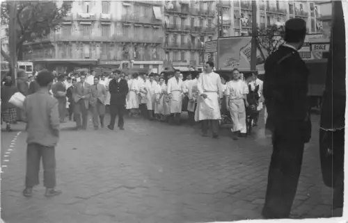 Lot362 7 Shell Street Protest Echtfoto Sozialgeschichte Frankreich Marseille