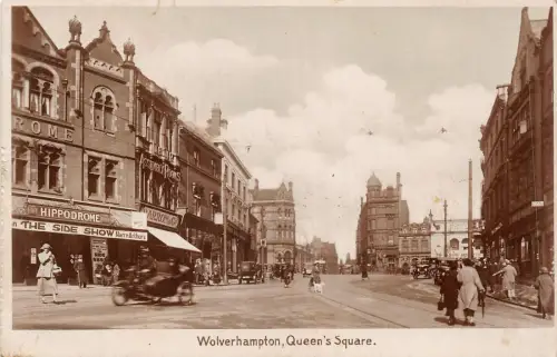 uk50954 Queens Square Wolverhampton Echtfoto UK Motorrad Motorrad Motorrad