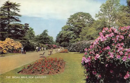 uk10968 broad walk kew gardens london uk