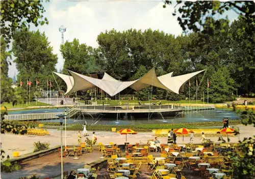 BG5798 koln am rhein tonzbrunnen im rheinpark germany