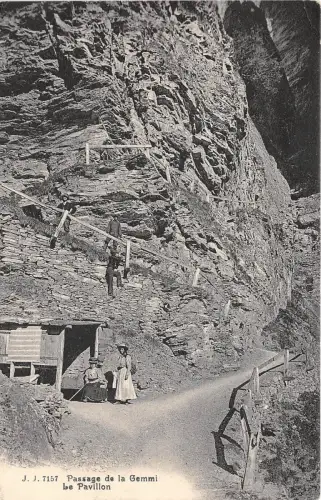 bg19010 Passage de la Gemmi Le pavillon switzerland