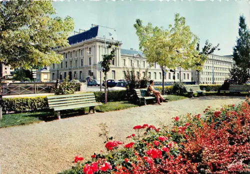 BR3700 Renne la faculte des Sciences france