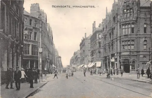 BR64420 deansgate manchester uk