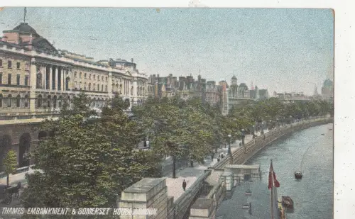 BF32068 Thames Embankment Somerset House London UK Front/Back Image