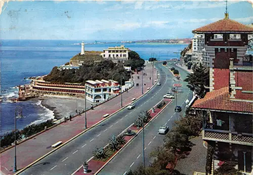 BT18872 Genova rue italica italy