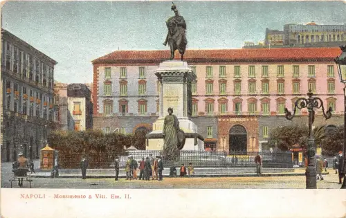 B22729 napoli Monumento a Vitt Emanuelle II n