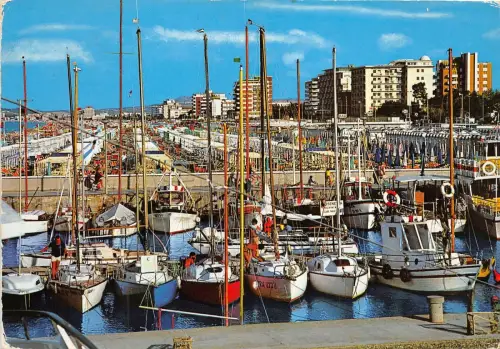 BG6614 riccione alberghi dal porto ship bateaux italy