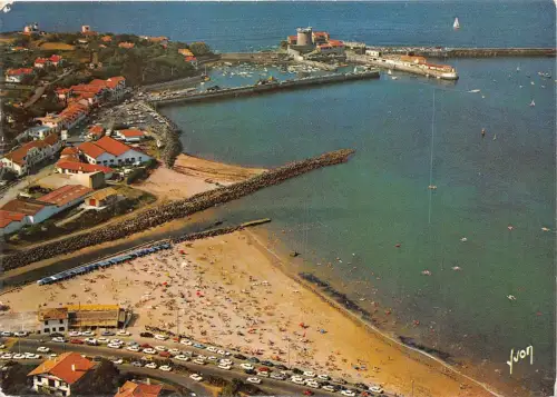 BR14715 Socoa Au fond le fort france