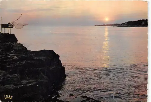 BR14801 Coucher de soleil sur la cote de beaute france