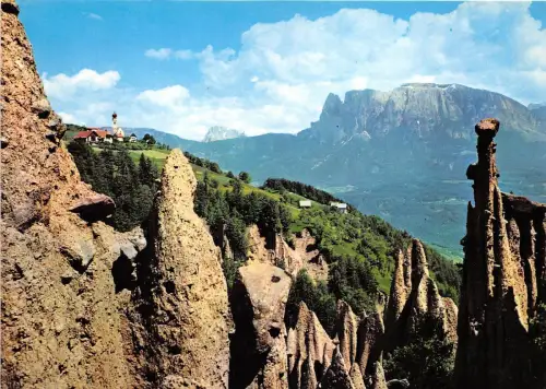 B33393 Le Piramidi di terra sul Ritten pr Bozen Italien