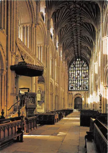 B87178 Norwich Cathedral Nave and West Window UK