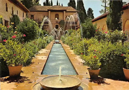 BR11144 Granada Patio de la acequia spain