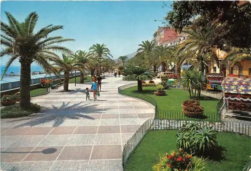 BG6449 loano passeggiata a mare italy