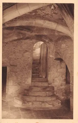 BF5253 cave voutee et escalier langres france Frankreich