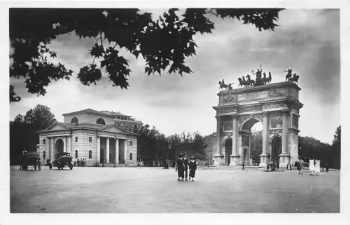 B3814 Italy Milano Arco della pace front/back scan
