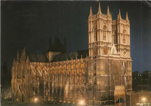 uk44325 floodlit westminster abbey london uk