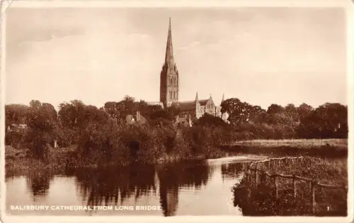 BR80696 Salisbury Kathedrale von Long Bridge Echtfoto UK