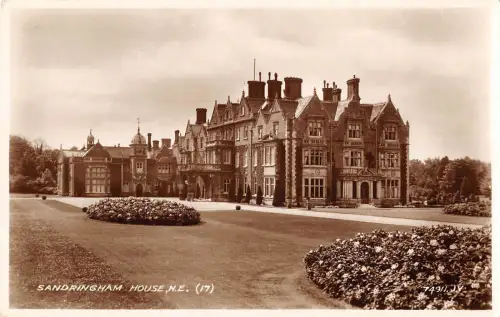 uk22084 sandringham house real photo uk