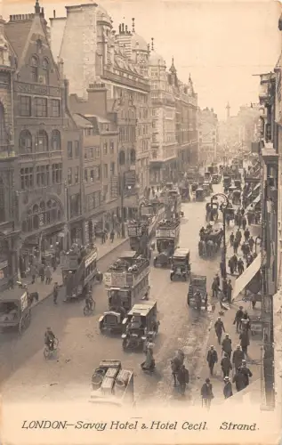 BR78565 London Savoy Hotel and Hotel Cecil Strand Doppeldeckerbus UK