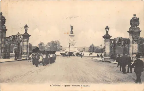 BR59761 queen victoria memorial london uk