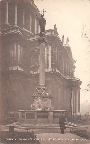 BR93841 london st paul s cross st paul s churchyard uk