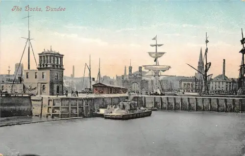 BR63340 the docks dundee scotland