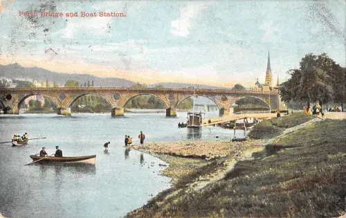uk32676 boat station and perth bridge scotland uk
