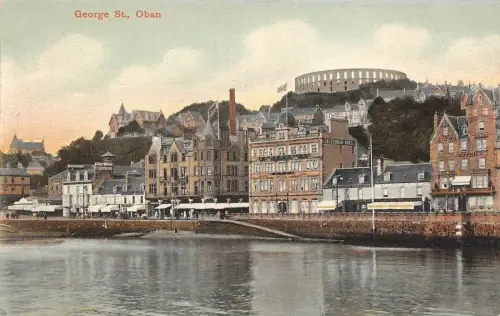 BR64508 George St Oban Schottland