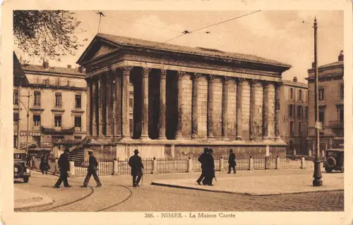 BF5426 la maison carree nimes france Frankreich