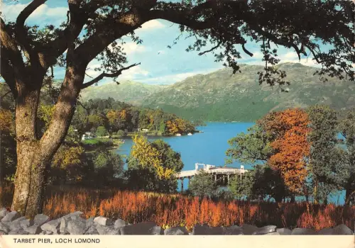 BR90045 Tarbet Pier Loch Lomond Schottland