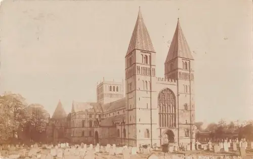 BR70421 southwell minster uk