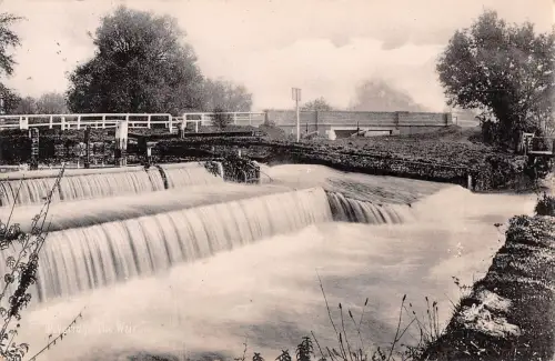 uk32357 the weir weybridge real photo uk