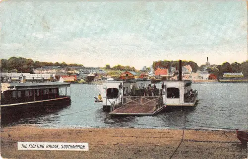 uk32889 Floating Bridge Southampton Echtfoto UK
