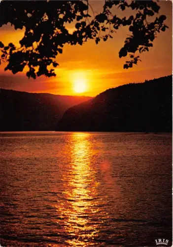 BR082 Coucher de soleil sur le lac france