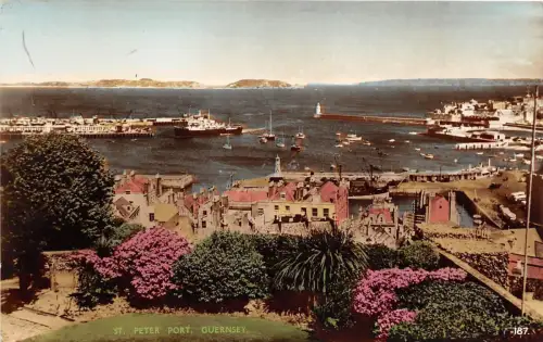 BR61990 st peter port ship bateaux guernsey uk