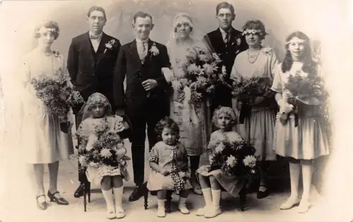 uk33501 Hochzeitsfoto Echtfoto UK England Sozialgeschichte