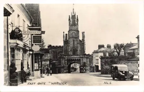 BR64619 East Gate Warwick Echt Foto Auto Voiture UK