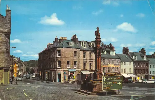 uk10871 market square jedburgh scotland uk