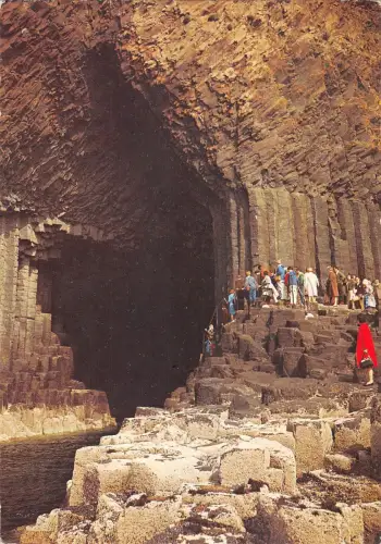 uk4565 fingals cave staffa scotland uk