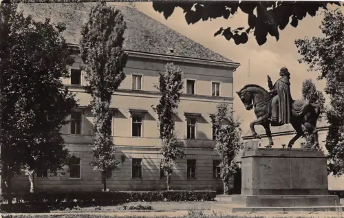 B40312 Szekesfehervar Szt Istvan szobor ungarn