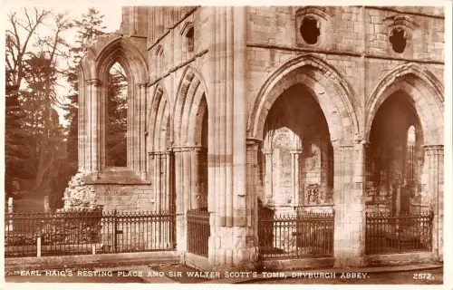 BR80453 Earl Haig Ruhestätte Sir Walter Scott Grab Dryburgh Abtei Schottland